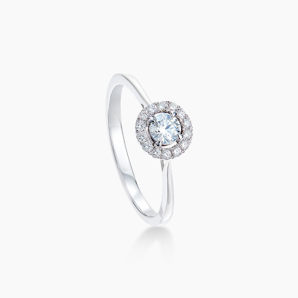 Round Cut Halo Diamond Ring in 750/18K White Gold 259271020