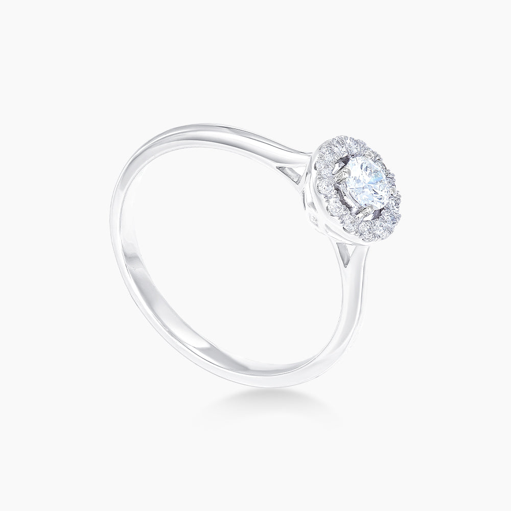 Round Cut Halo Diamond Ring in 750/18K White Gold 259271020