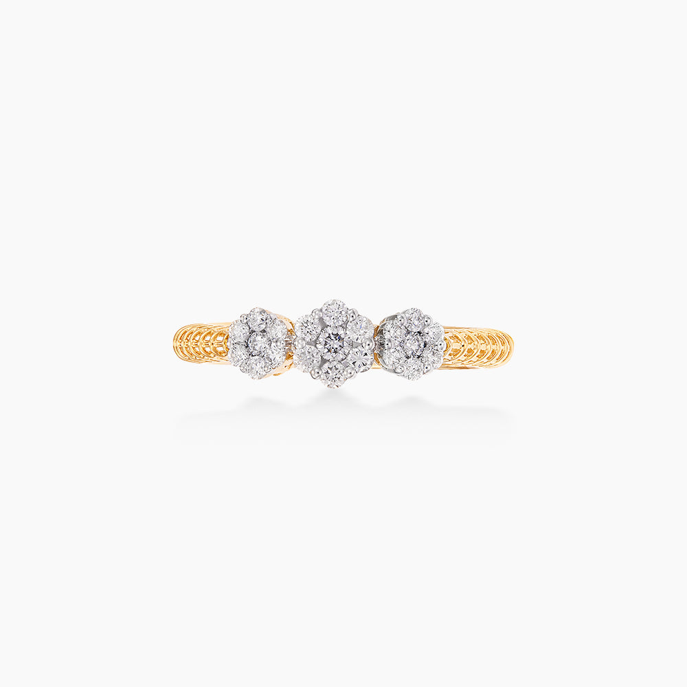 Diamond Ring in 375/9K Yellow Gold 269490524