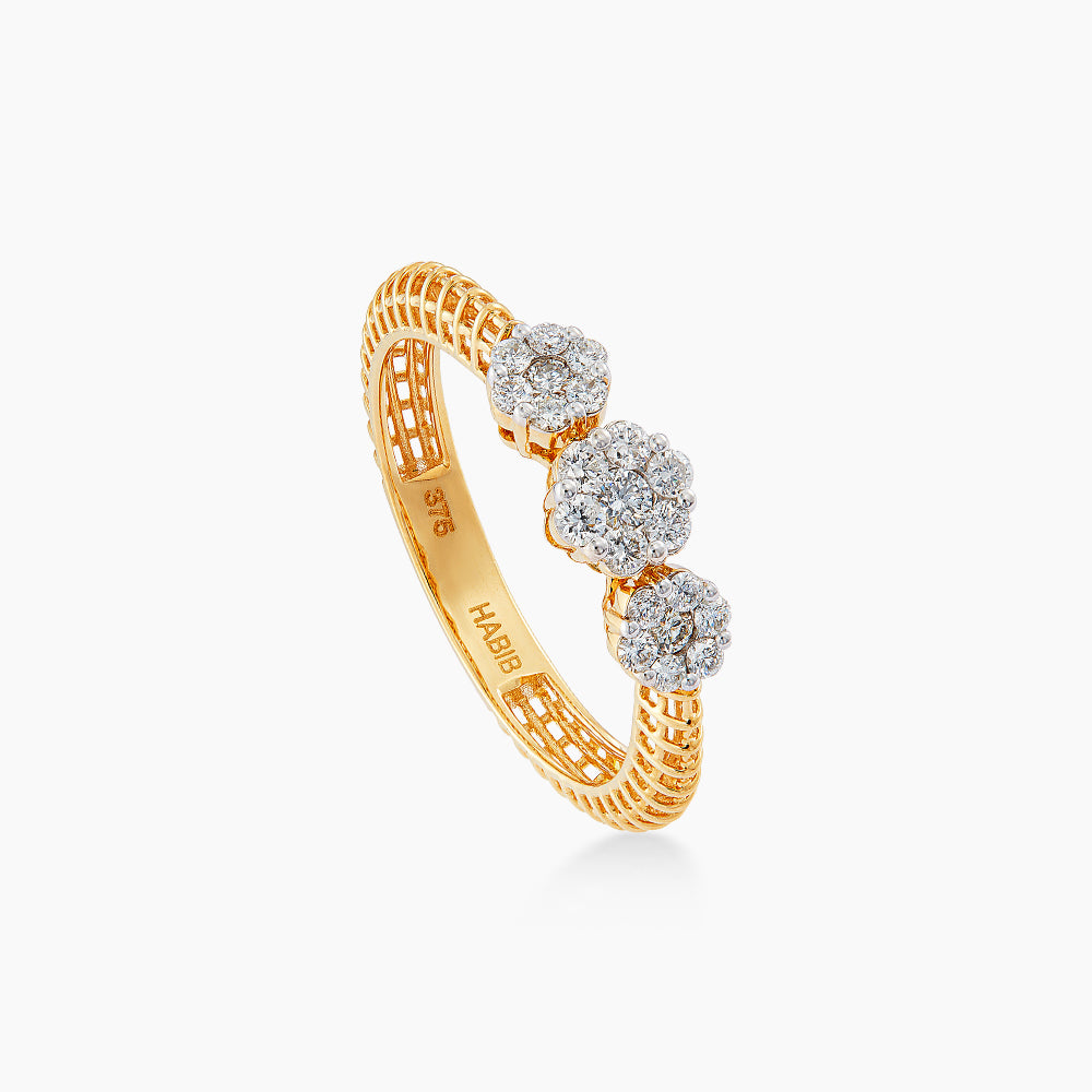 Diamond Ring in 375/9K Yellow Gold 269490524