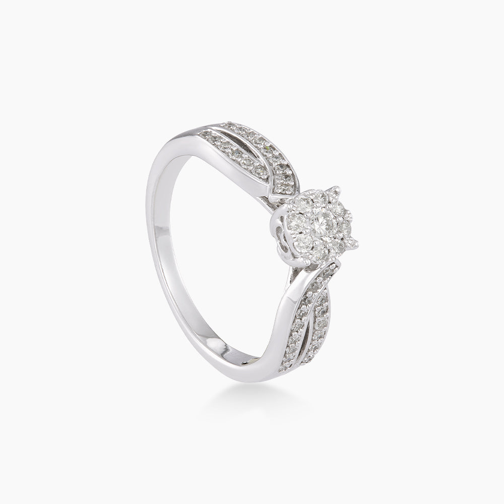 Diamond Ring in 375/9K White Gold 272620325