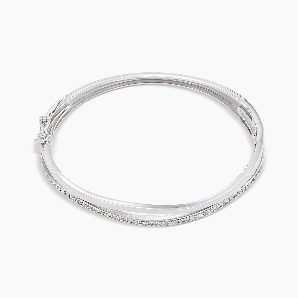 Diamond Bangle in 375/9K White Gold 682310325
