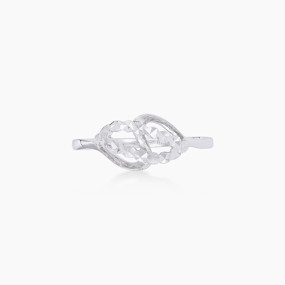 750/18K White Gold Ring GRT290