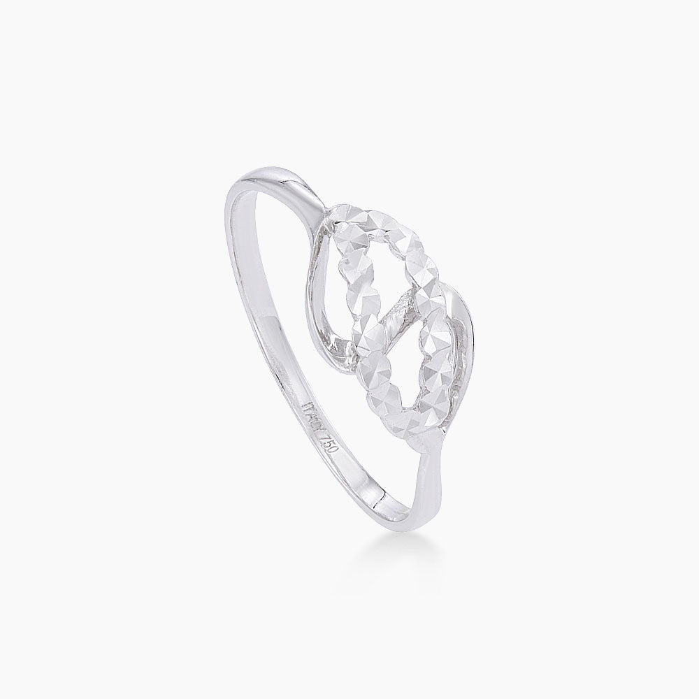 750/18K White Gold Ring GRT290
