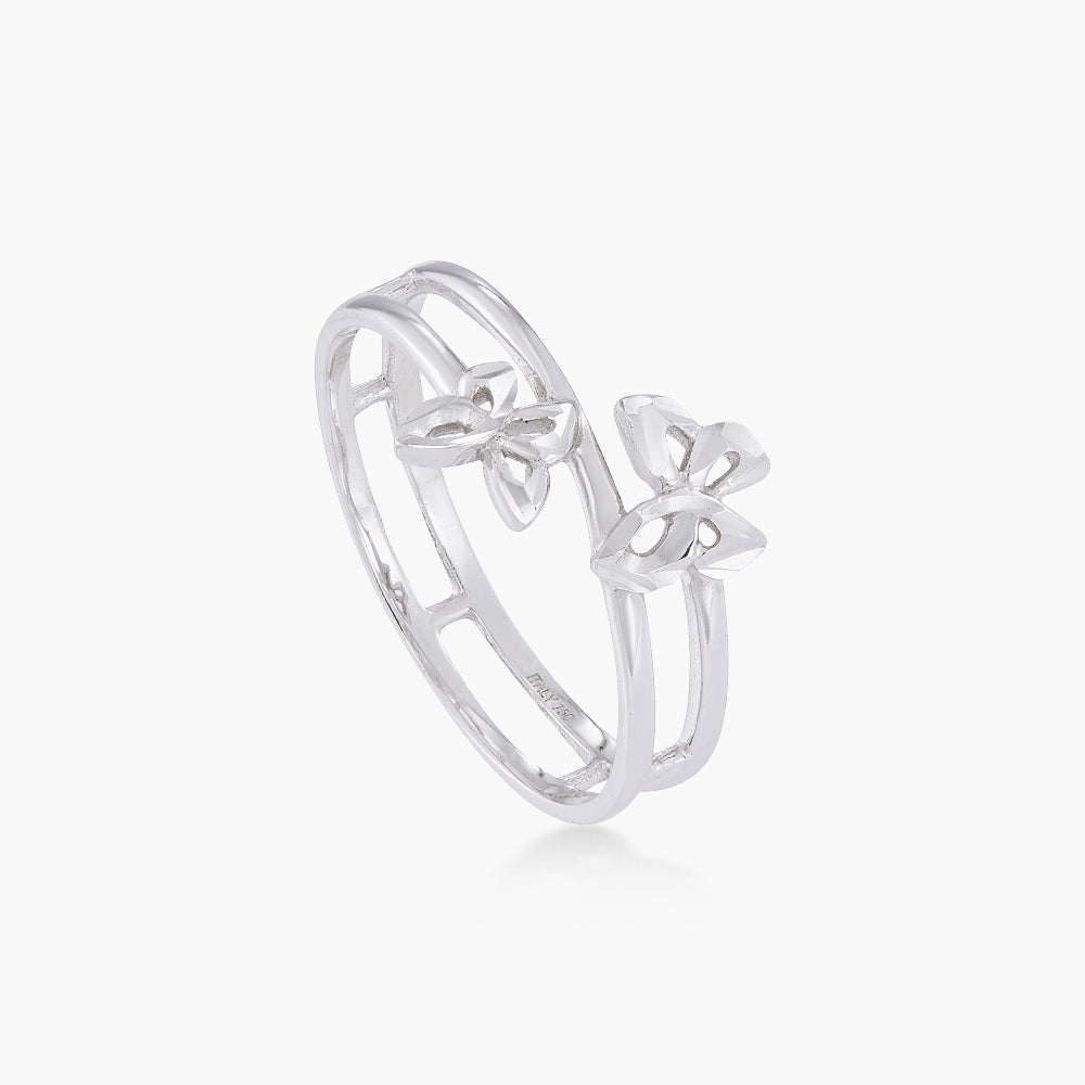750/18K White Gold Ring GRT363