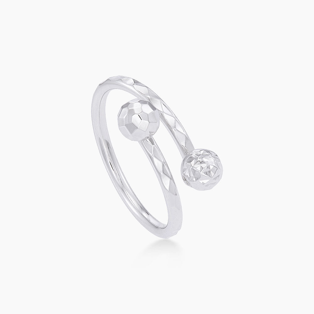 750/18K White Gold Ring GRT408