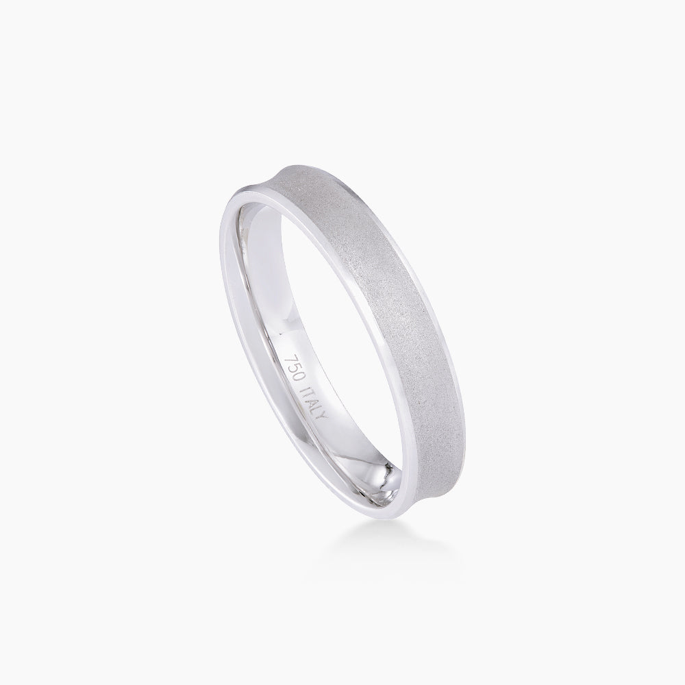 750/18K White Gold Ring GRT415
