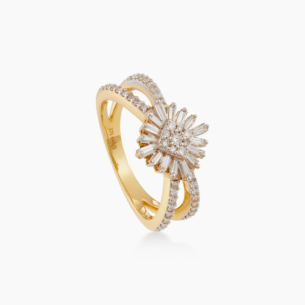 Tapered and Diamond Ring in 375/9K Yellow Gold 275290626(R)