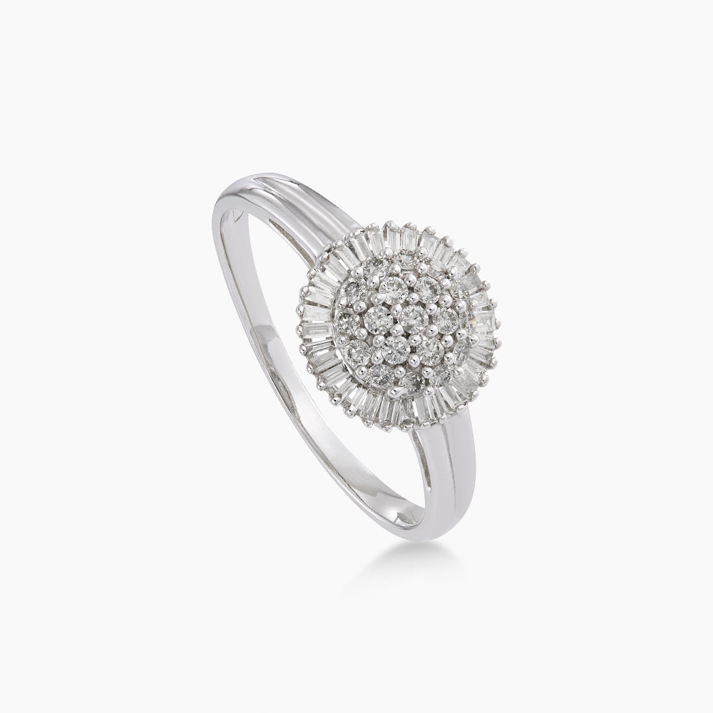 Tapered Diamond Ring in 375/9K White Gold 23529(9C)