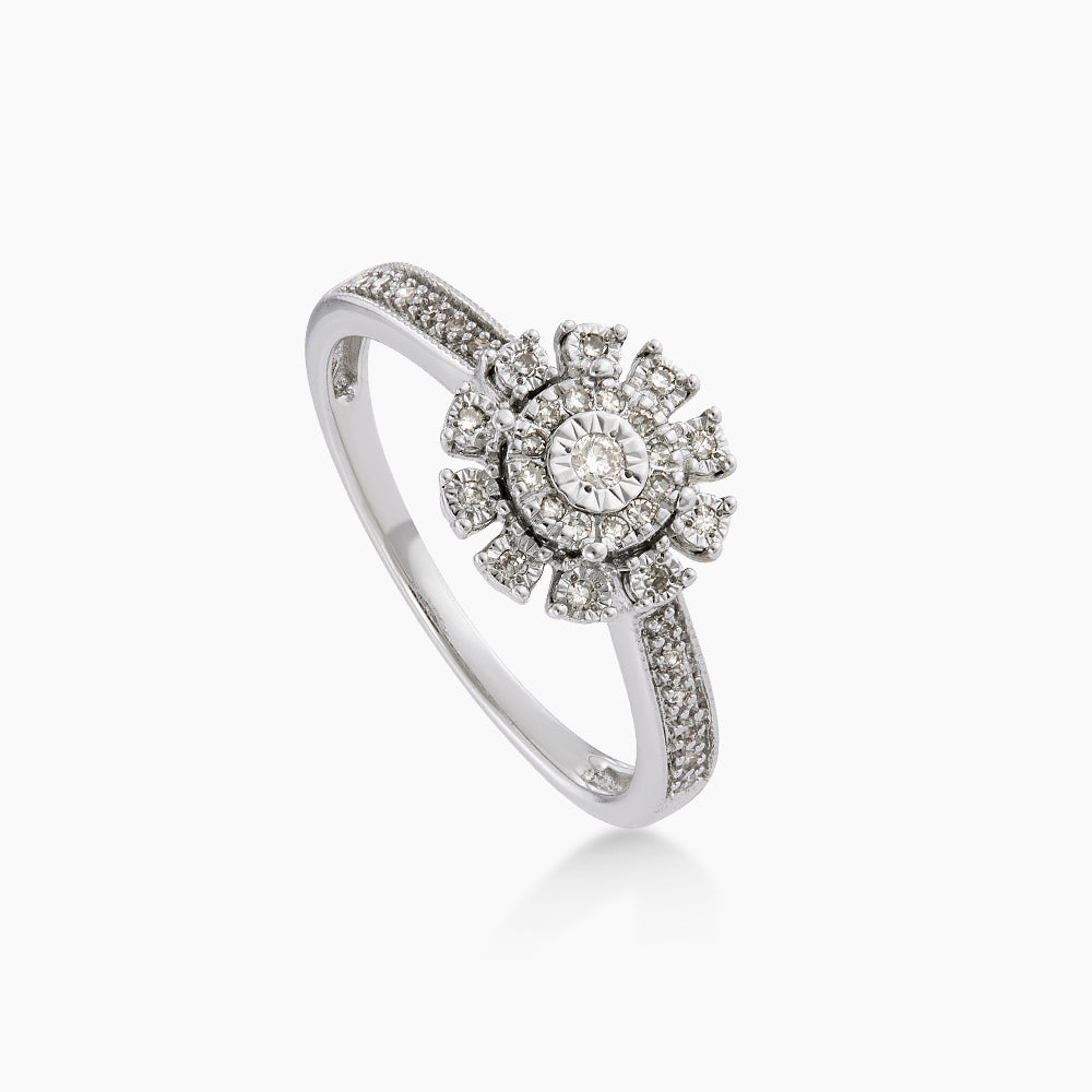 Illusion Set Round Diamond Ring in 375/9K White Gold 24884